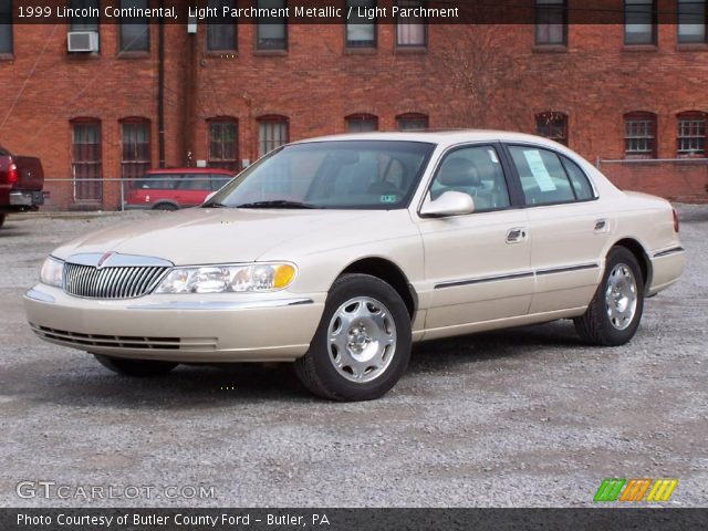 1999 Lincoln Continental  in Light Parchment Metallic