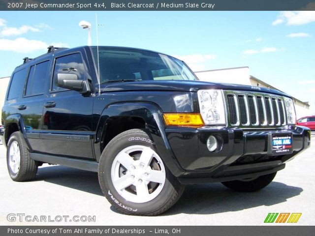 2007 Jeep Commander Sport 4x4 in Black Clearcoat
