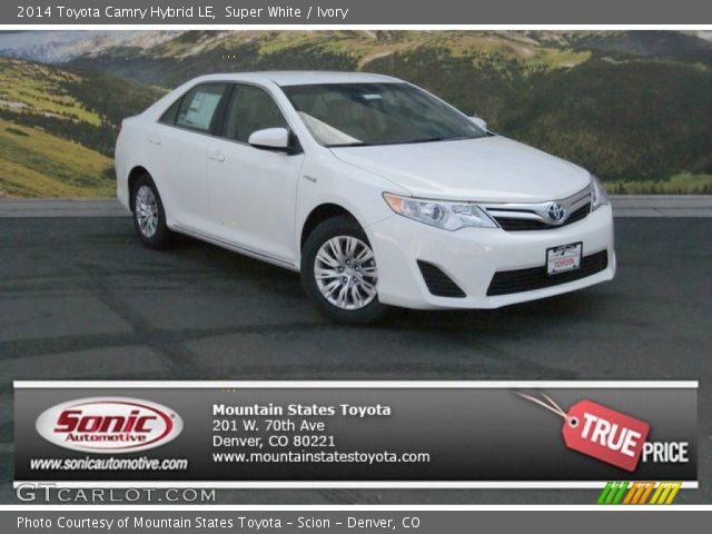 2014 Toyota Camry Hybrid LE in Super White