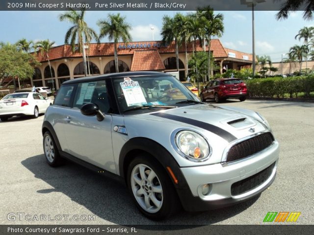 2009 Mini Cooper S Hardtop in Pure Silver Metallic