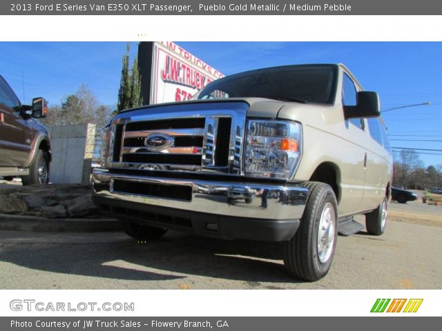 2013 Ford E Series Van E350 XLT Passenger in Pueblo Gold Metallic