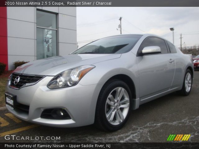 2010 Nissan Altima 2.5 S Coupe in Radiant Silver