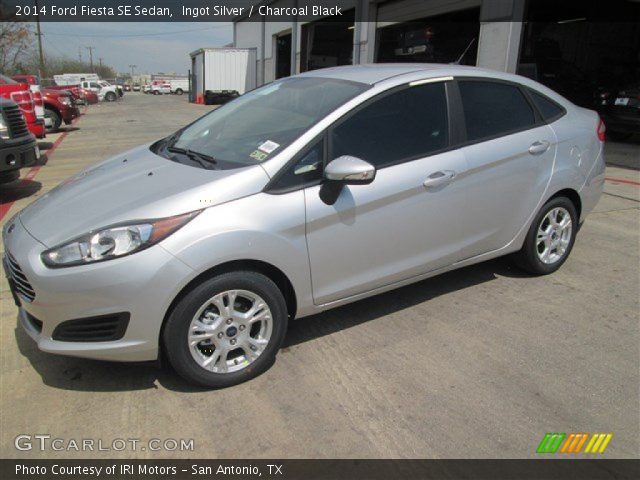 2014 Ford Fiesta SE Sedan in Ingot Silver