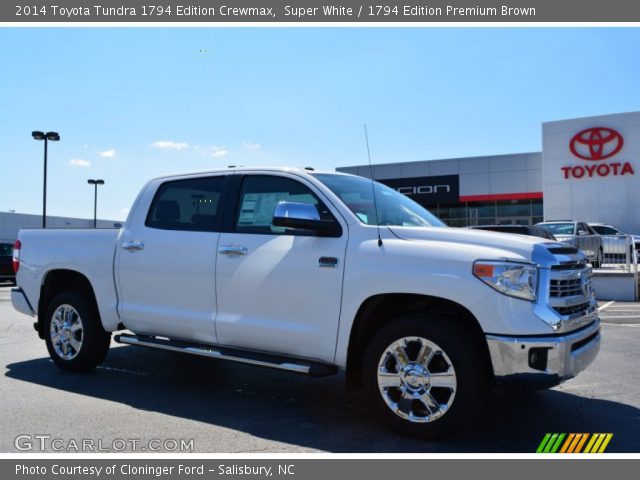 2014 Toyota Tundra 1794 Edition Crewmax in Super White