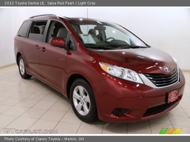 2013 Toyota Sienna LE in Salsa Red Pearl