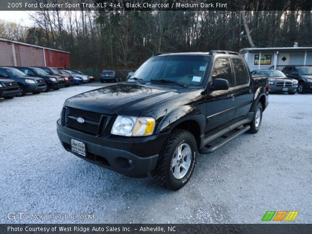 2005 Ford Explorer Sport Trac XLT 4x4 in Black Clearcoat