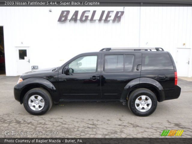 2009 Nissan Pathfinder S 4x4 in Super Black