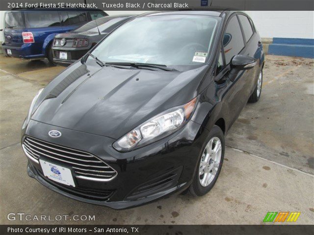 2014 Ford Fiesta SE Hatchback in Tuxedo Black