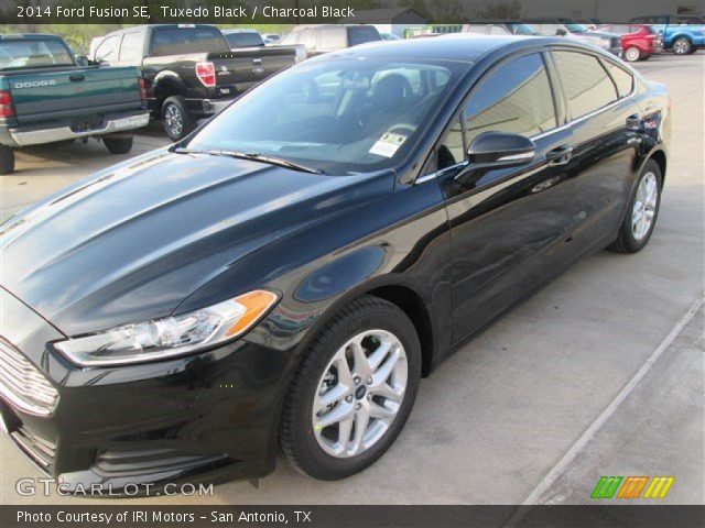 2014 Ford Fusion SE in Tuxedo Black