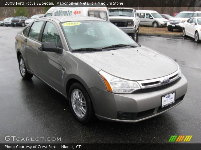 2008 Ford Focus SE Sedan in Vapor Silver Metallic