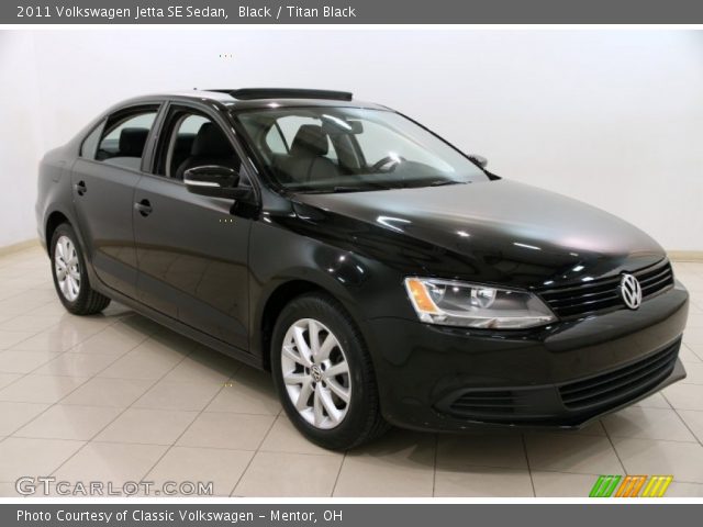 2011 Volkswagen Jetta SE Sedan in Black