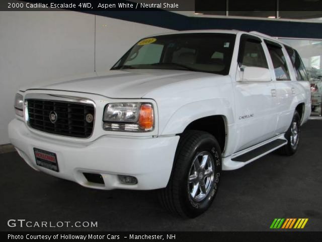 2000 Cadillac Escalade 4WD in Aspen White