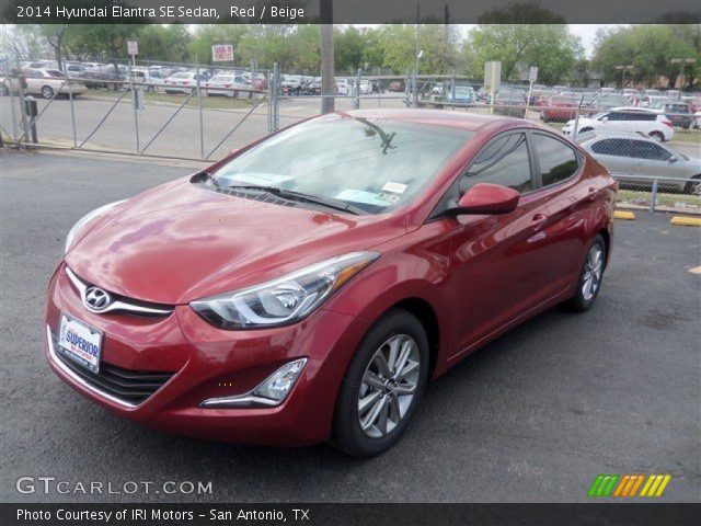 2014 Hyundai Elantra SE Sedan in Red