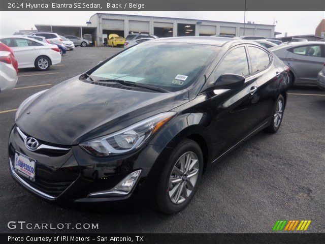 2014 Hyundai Elantra SE Sedan in Black