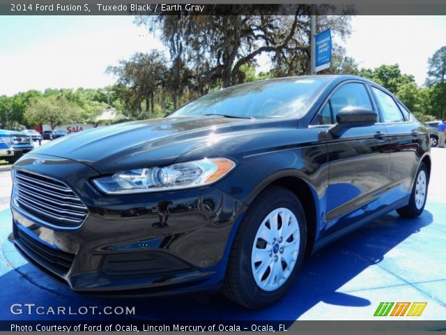 2014 Ford Fusion S in Tuxedo Black
