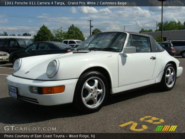 1991 Porsche 911 Carrera 4 Targa in Grand Prix White