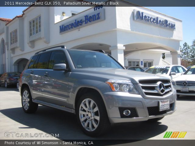 2011 Mercedes-Benz GLK 350 in Palladium Silver Metallic