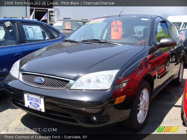 2005 Ford Focus ZX3 SE Coupe in Pitch Black