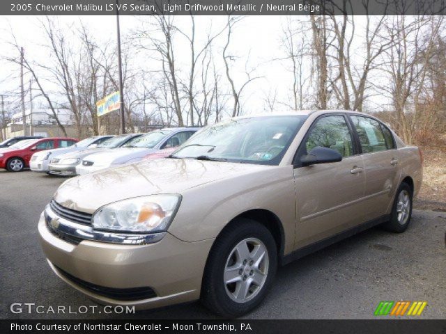 2005 Chevrolet Malibu LS V6 Sedan in Light Driftwood Metallic