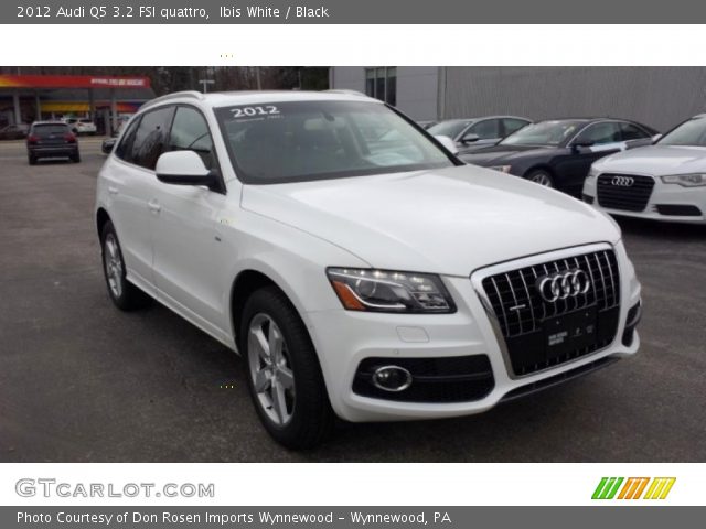 2012 Audi Q5 3.2 FSI quattro in Ibis White