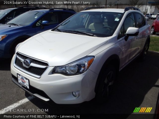 2014 Subaru XV Crosstrek Hybrid in Satin White Pearl