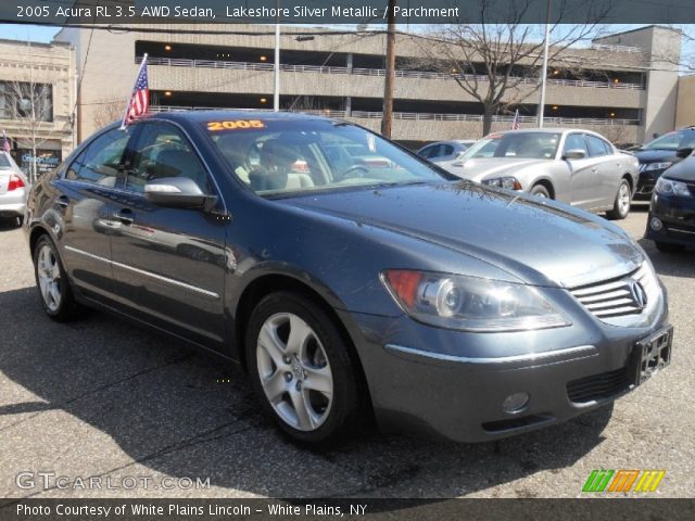 2005 Acura RL 3.5 AWD Sedan in Lakeshore Silver Metallic