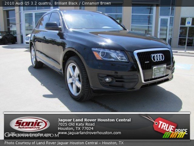 2010 Audi Q5 3.2 quattro in Brilliant Black