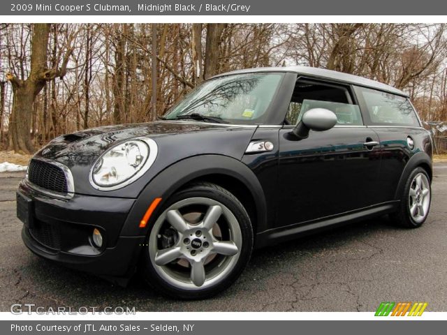 2009 Mini Cooper S Clubman in Midnight Black