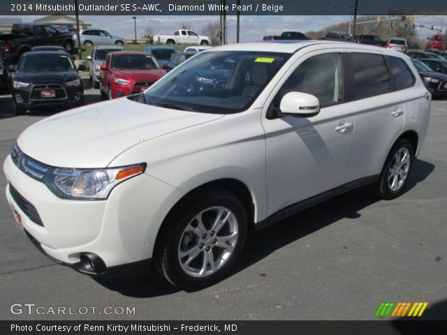 2014 Mitsubishi Outlander SE S-AWC in Diamond White Pearl