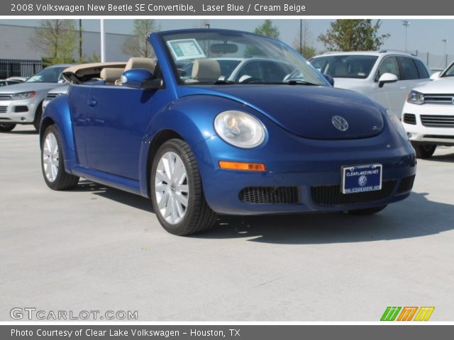 2008 Volkswagen New Beetle SE Convertible in Laser Blue