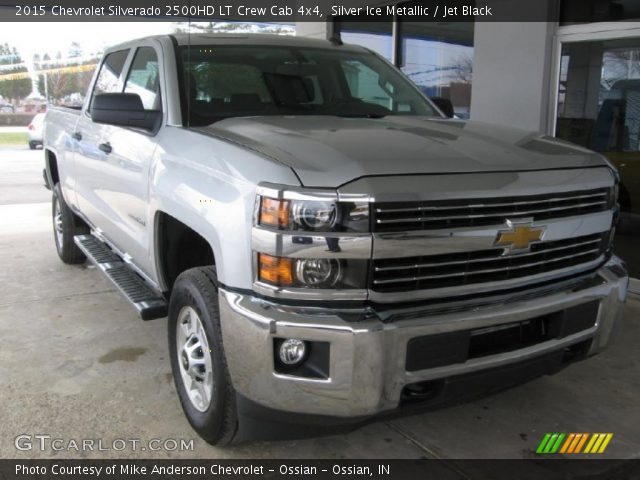 2015 Chevrolet Silverado 2500HD LT Crew Cab 4x4 in Silver Ice Metallic