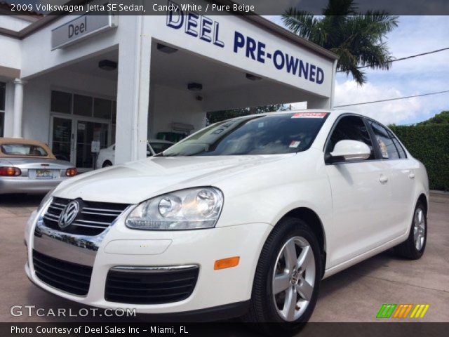 2009 Volkswagen Jetta SE Sedan in Candy White