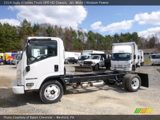 2014 Isuzu N Series Truck NPR HD Chassis in Arc White