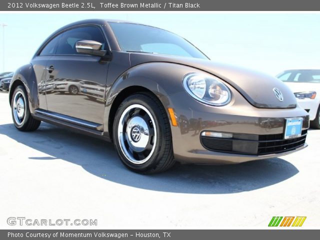 2012 Volkswagen Beetle 2.5L in Toffee Brown Metallic