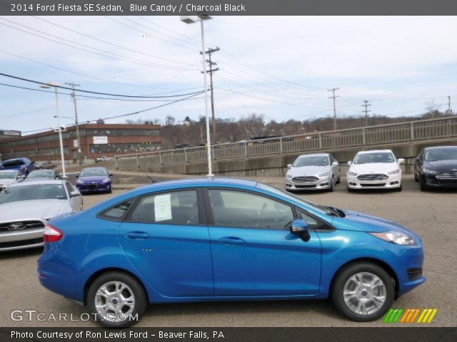 2014 Ford Fiesta SE Sedan in Blue Candy