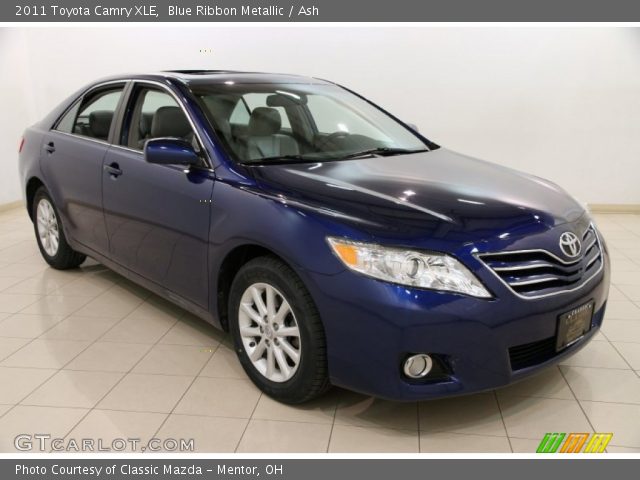 2011 Toyota Camry XLE in Blue Ribbon Metallic