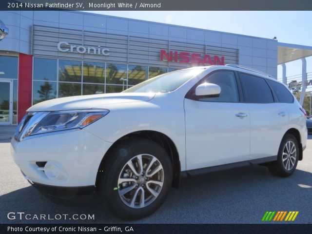 2014 Nissan Pathfinder SV in Moonlight White