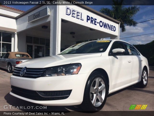 2013 Volkswagen Passat 2.5L SE in Candy White