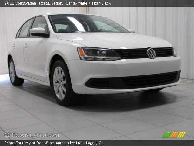 2011 Volkswagen Jetta SE Sedan in Candy White