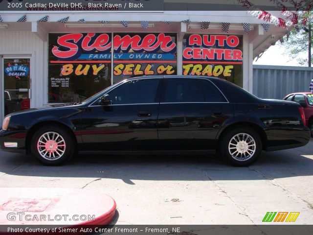 2005 Cadillac DeVille DHS in Black Raven