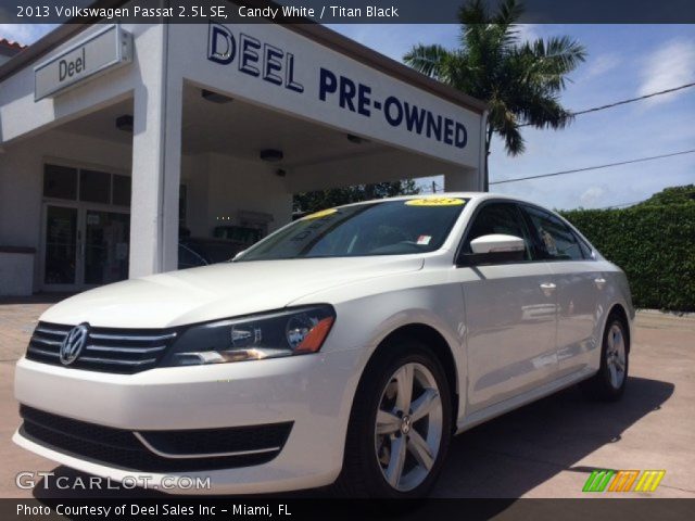 2013 Volkswagen Passat 2.5L SE in Candy White