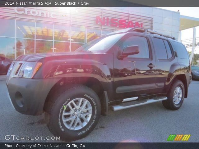 2014 Nissan Xterra S 4x4 in Super Black