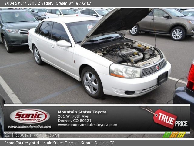 2004 Saturn L300 2 Sedan in Cream White