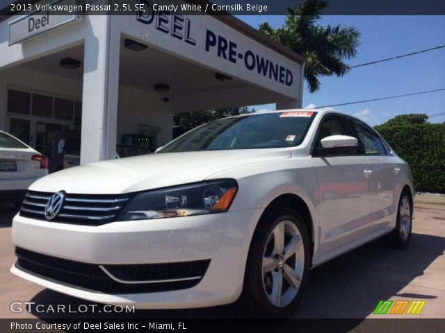 2013 Volkswagen Passat 2.5L SE in Candy White