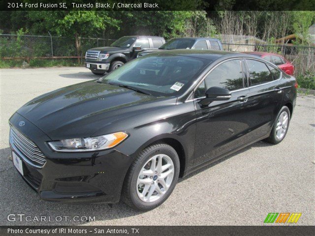 2014 Ford Fusion SE in Tuxedo Black