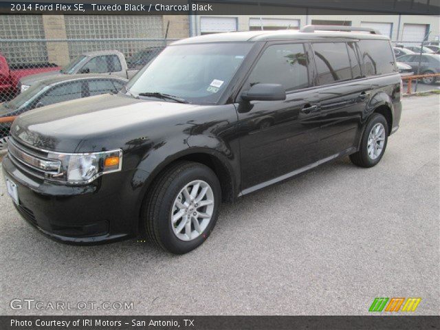 2014 Ford Flex SE in Tuxedo Black