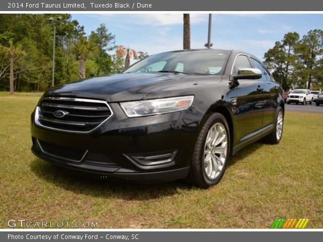 2014 Ford Taurus Limited in Tuxedo Black