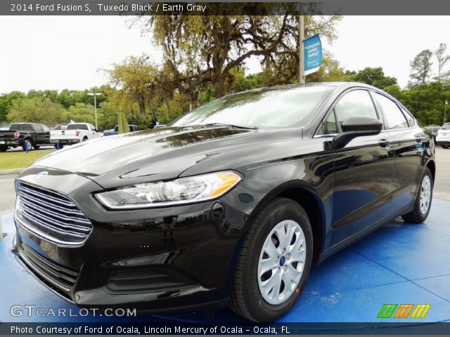 2014 Ford Fusion S in Tuxedo Black