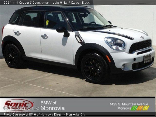 2014 Mini Cooper S Countryman in Light White