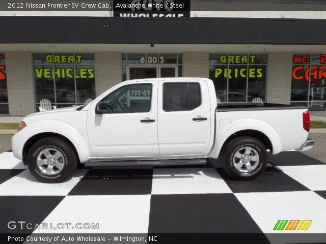 2012 Nissan Frontier SV Crew Cab in Avalanche White